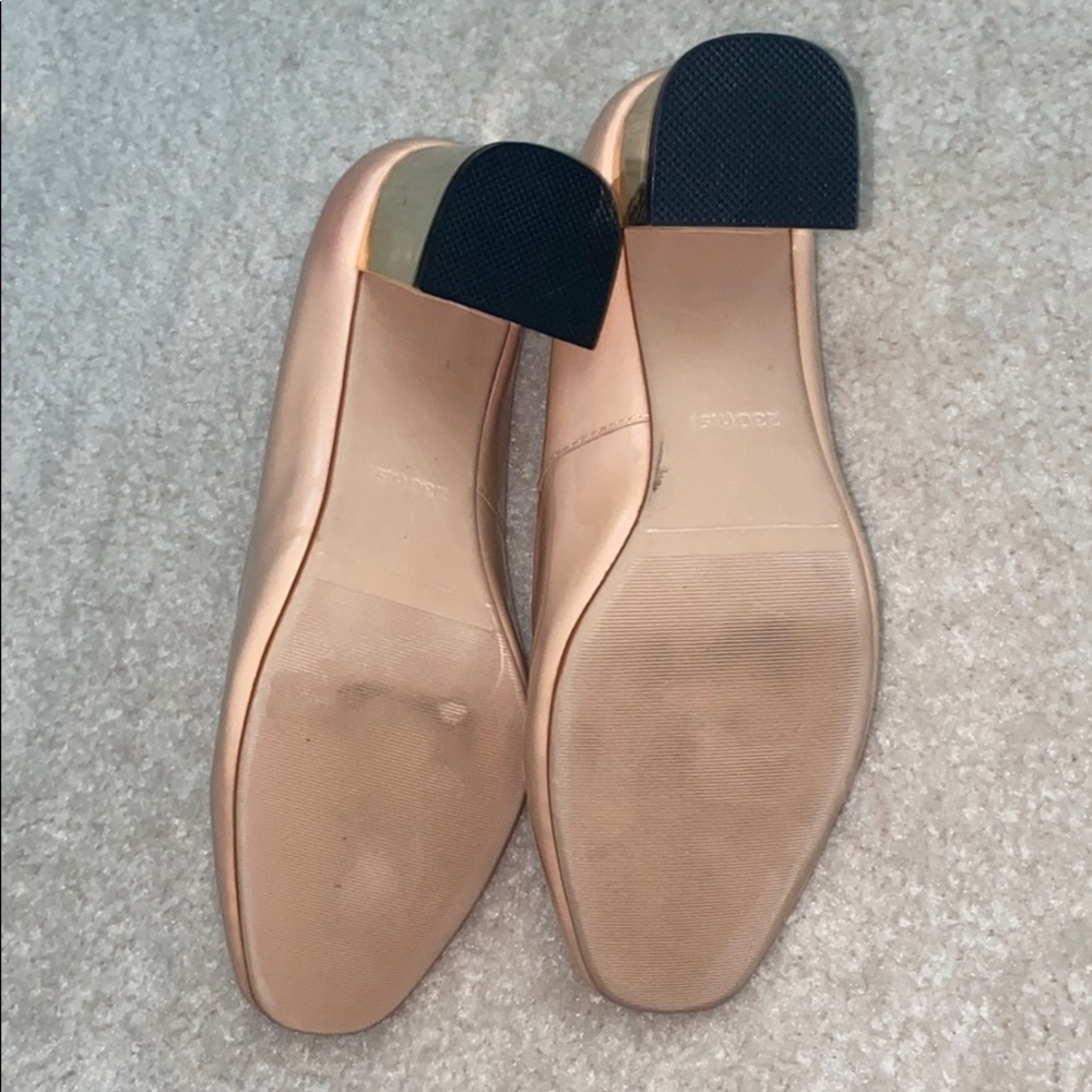 Shoes - Picture 5 of 6
